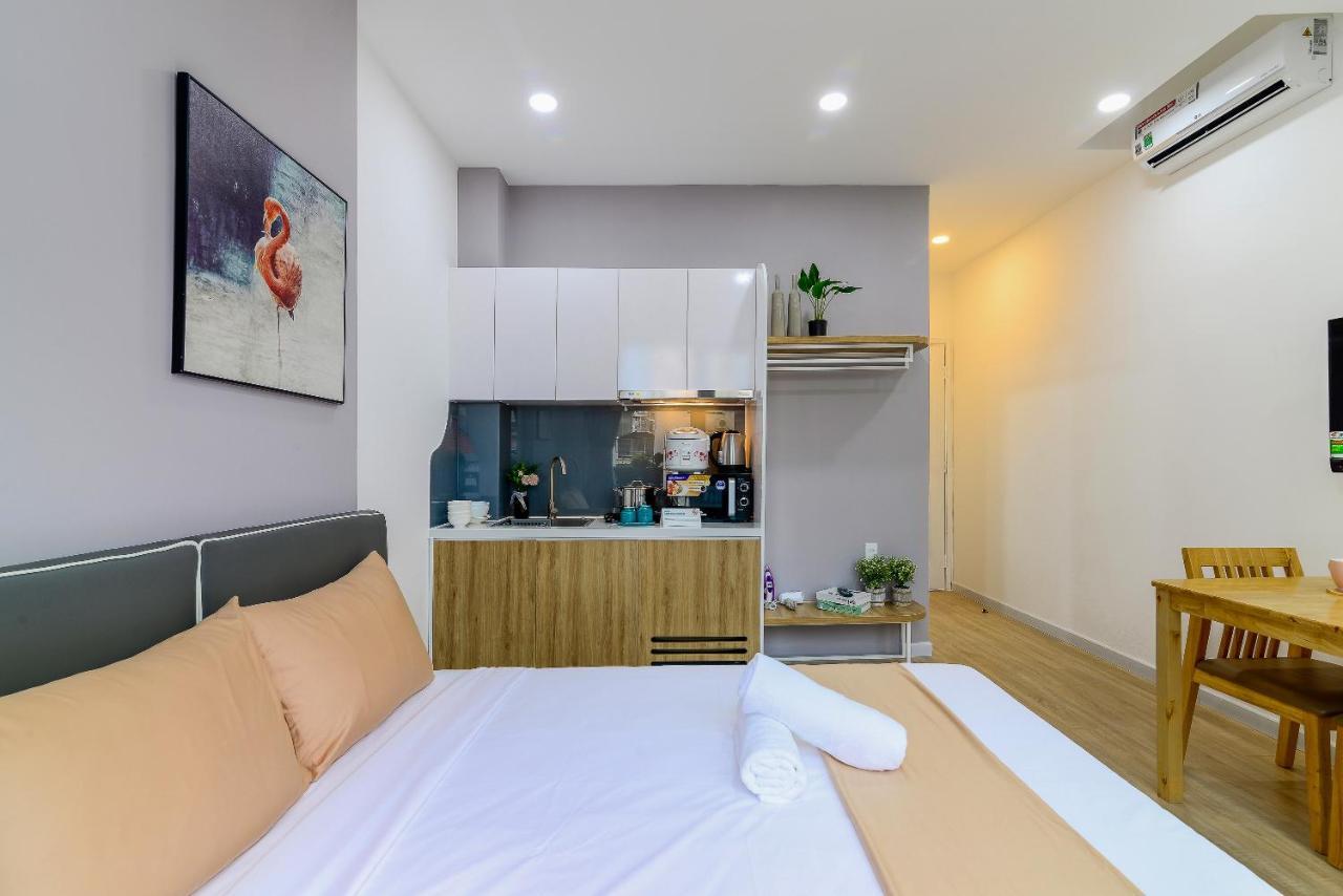 Cozrum Homes - Saphera Residence Хошимин Экстерьер фото