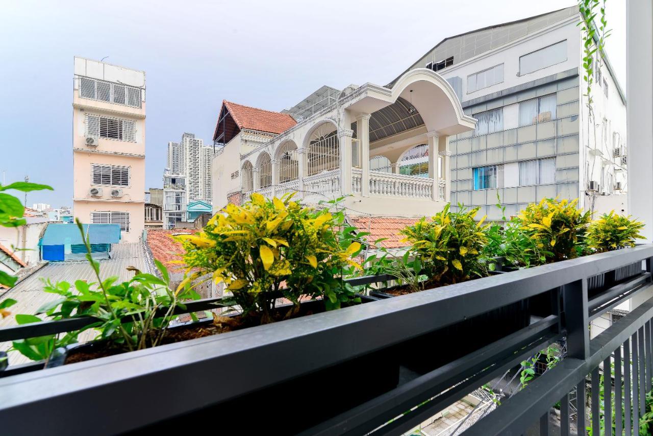 Cozrum Homes - Saphera Residence Хошимин Экстерьер фото